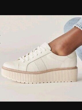 Dolce Vita Tiger Sneakers White Leather Women's Size 9.5 New